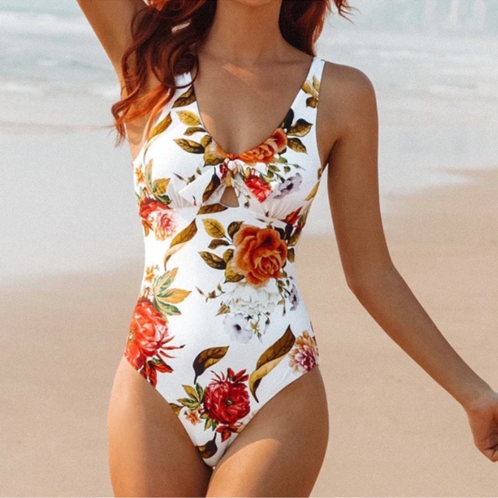 CUPSHE New Bohemian Cut Out Floral Knot Front One Piece Swimsuit Women’s XL